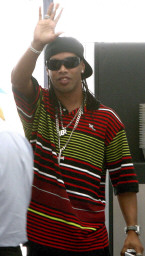 Ronaldinho a Milanello, festa tifosi