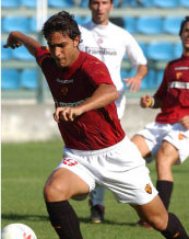 Diaspora alla Flooded: Mido al Tottenham