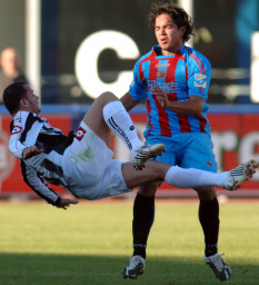 Vargas dal Catania alla Fiorentina